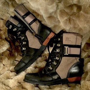 Sorel boots. NWOT